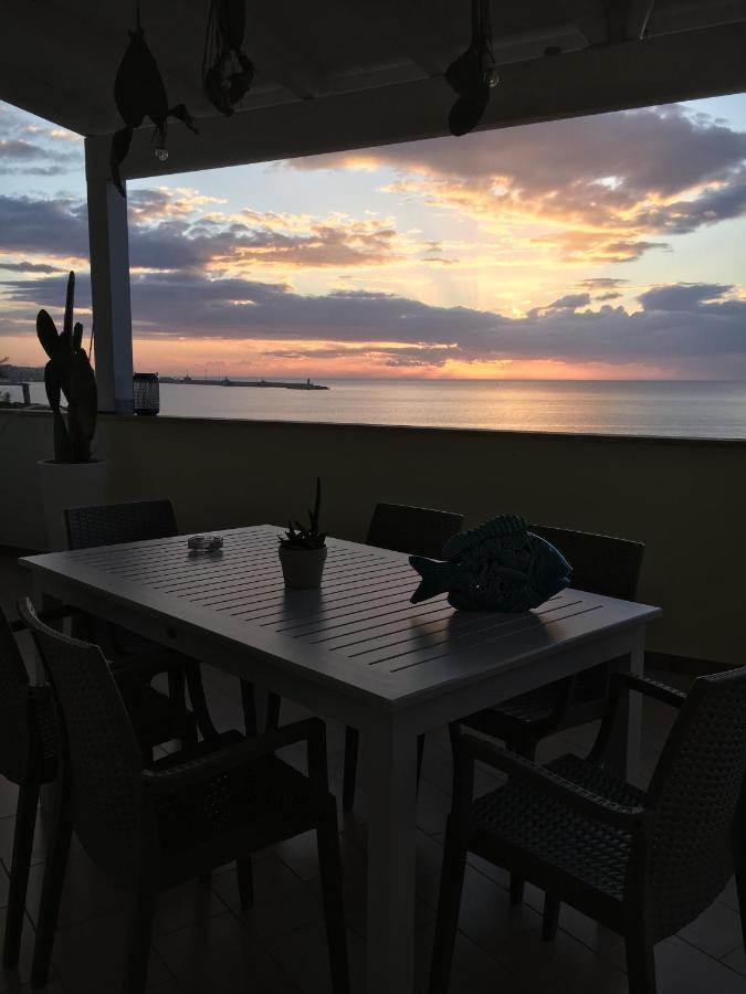 Casa Vacanze Nord-Ovest Галиполи Екстериор снимка